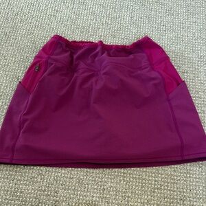 Athleta Fuchsia 14.5 inch Action Skort